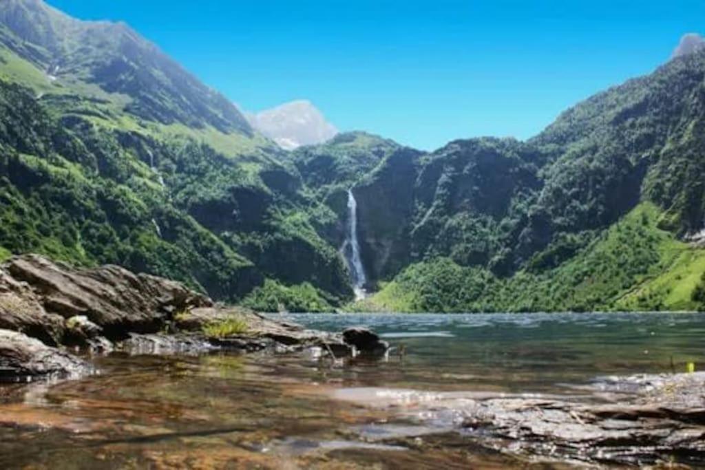 Grand T2 Calme Et Cosy Au « Pyrenees Palace » Bagneres-de-Luchon Bagian luar foto